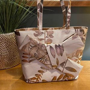 NWT Ted Baker rose gold leaf jacquard tote bag 😍